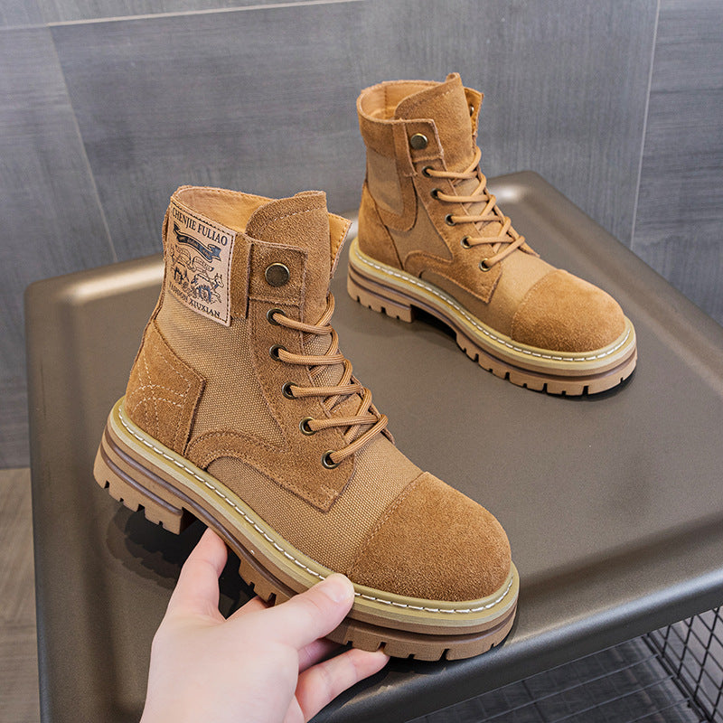 Polished Boots with an Effortless Classic Look