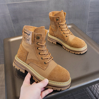 Polished Boots with an Effortless Classic Look