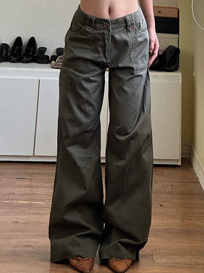 Classic Vintage Pants with a Flattering Fit