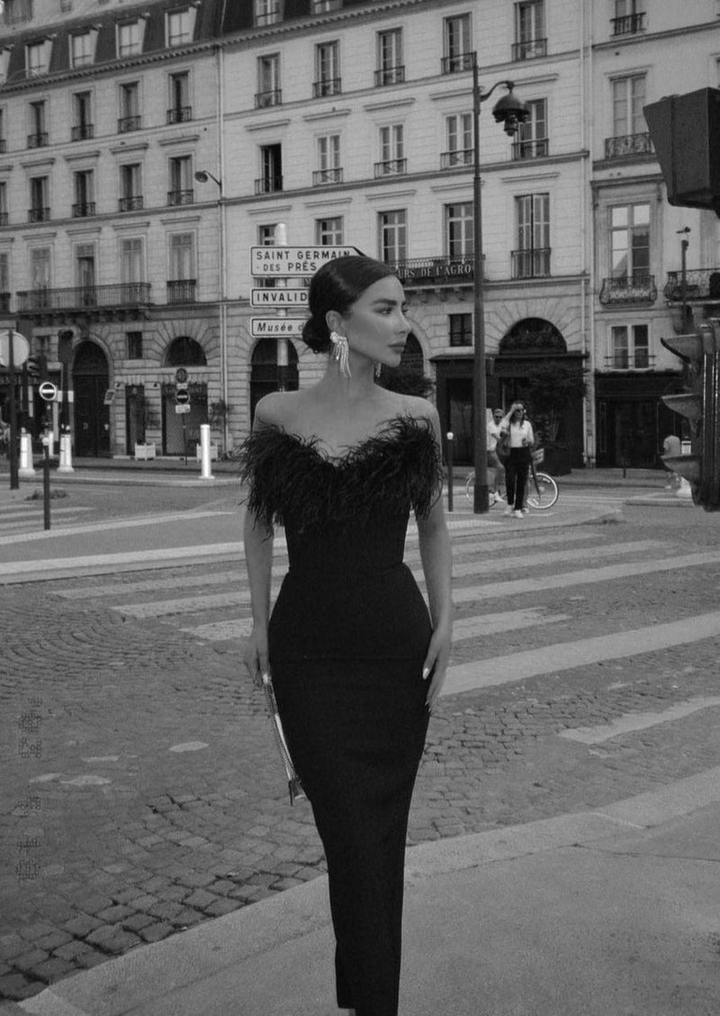 Effortlessly Elegant Dress with a Timeless Design