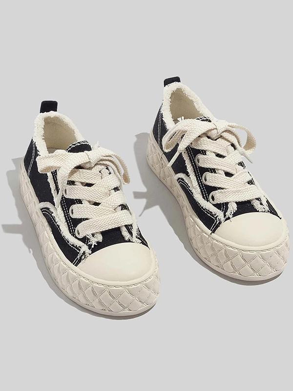 Polished Shoes with an Effortless Classic Look
