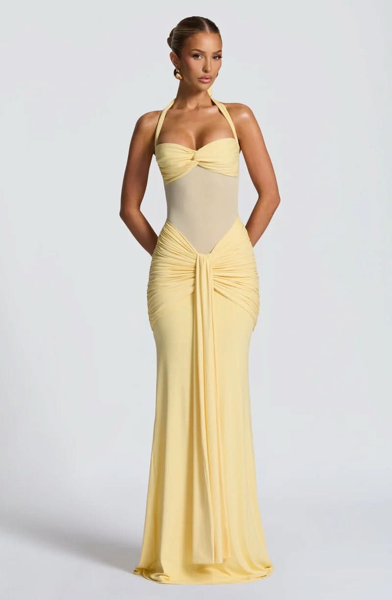 Beautifully Finished Dress in a Timeless Design