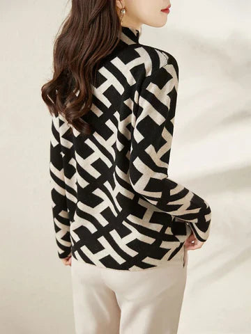 Well Tailored Shirt with a Graceful Silhouette