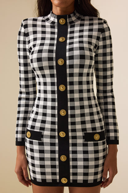 Beautifully Finished Dress in a Timeless Design