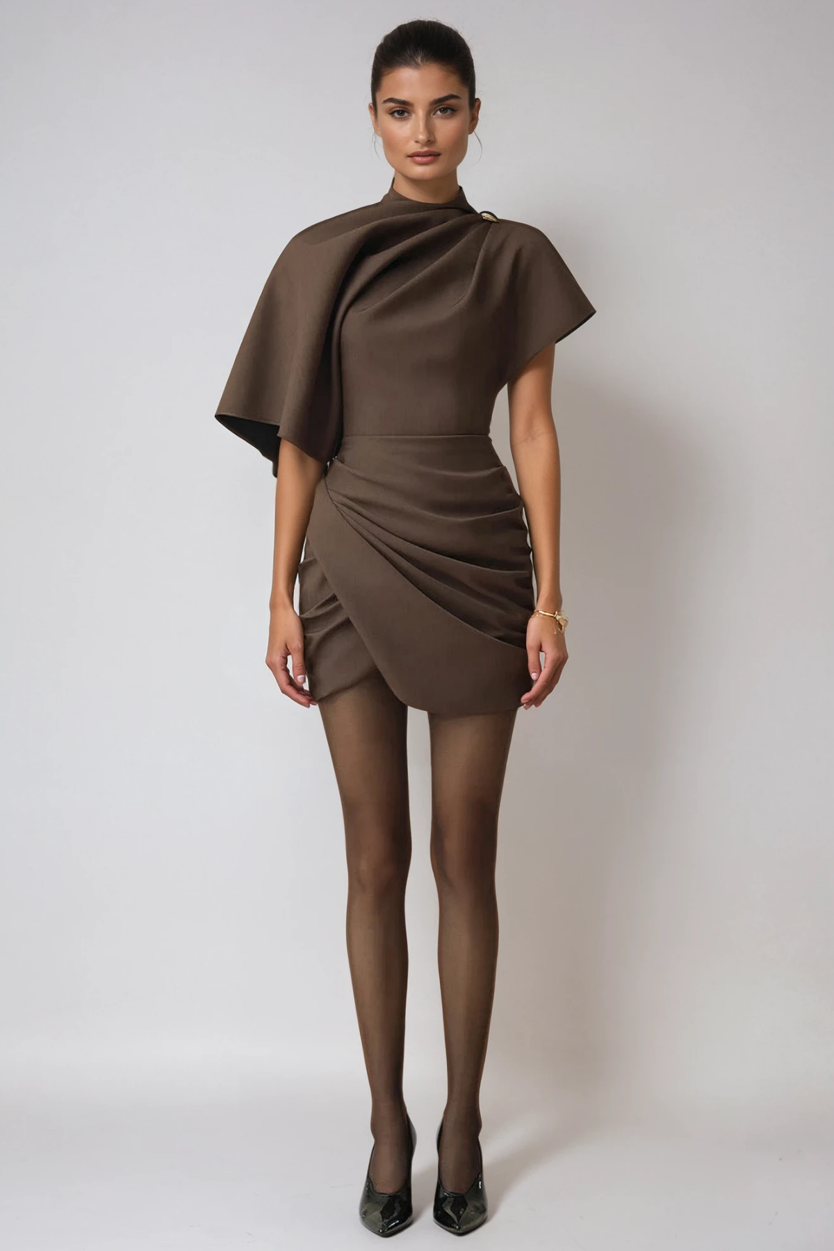 Beautifully Crafted Dress in a Classic Style