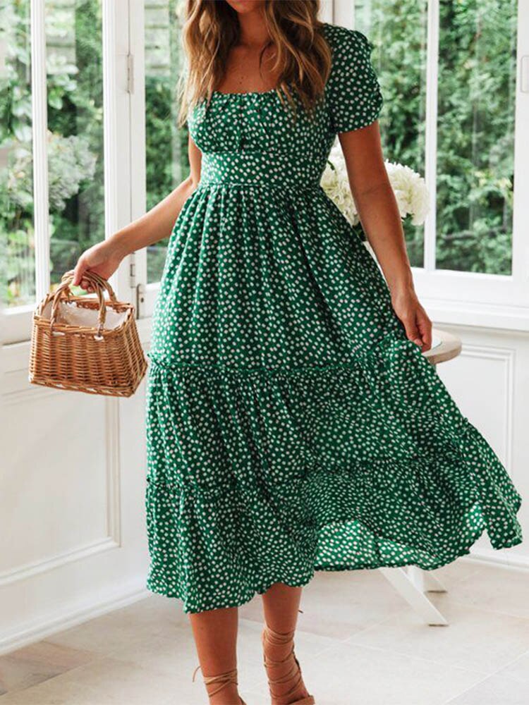 Classic Vintage Dress with a Flattering Fit