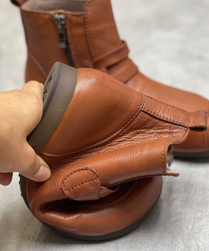 Well Tailored Boots with a Graceful Silhouette