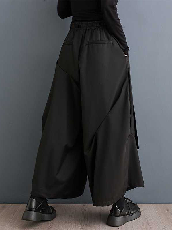 A Vintage Style Trousers with Delicate Timeless Details