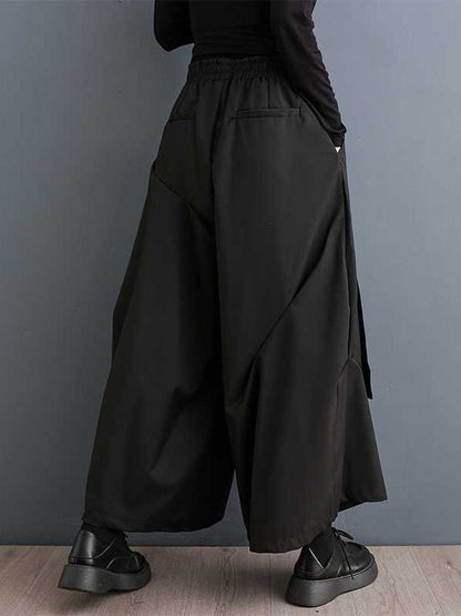 A Vintage Style Trousers with Delicate Timeless Details
