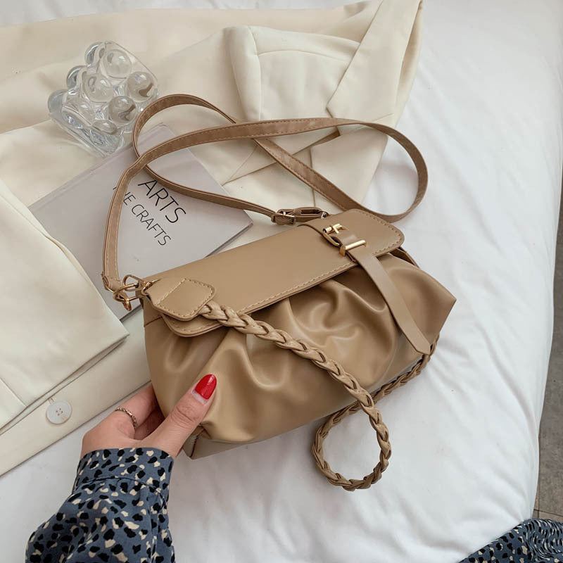 Elegantly Styled Bag for Everyday Wear