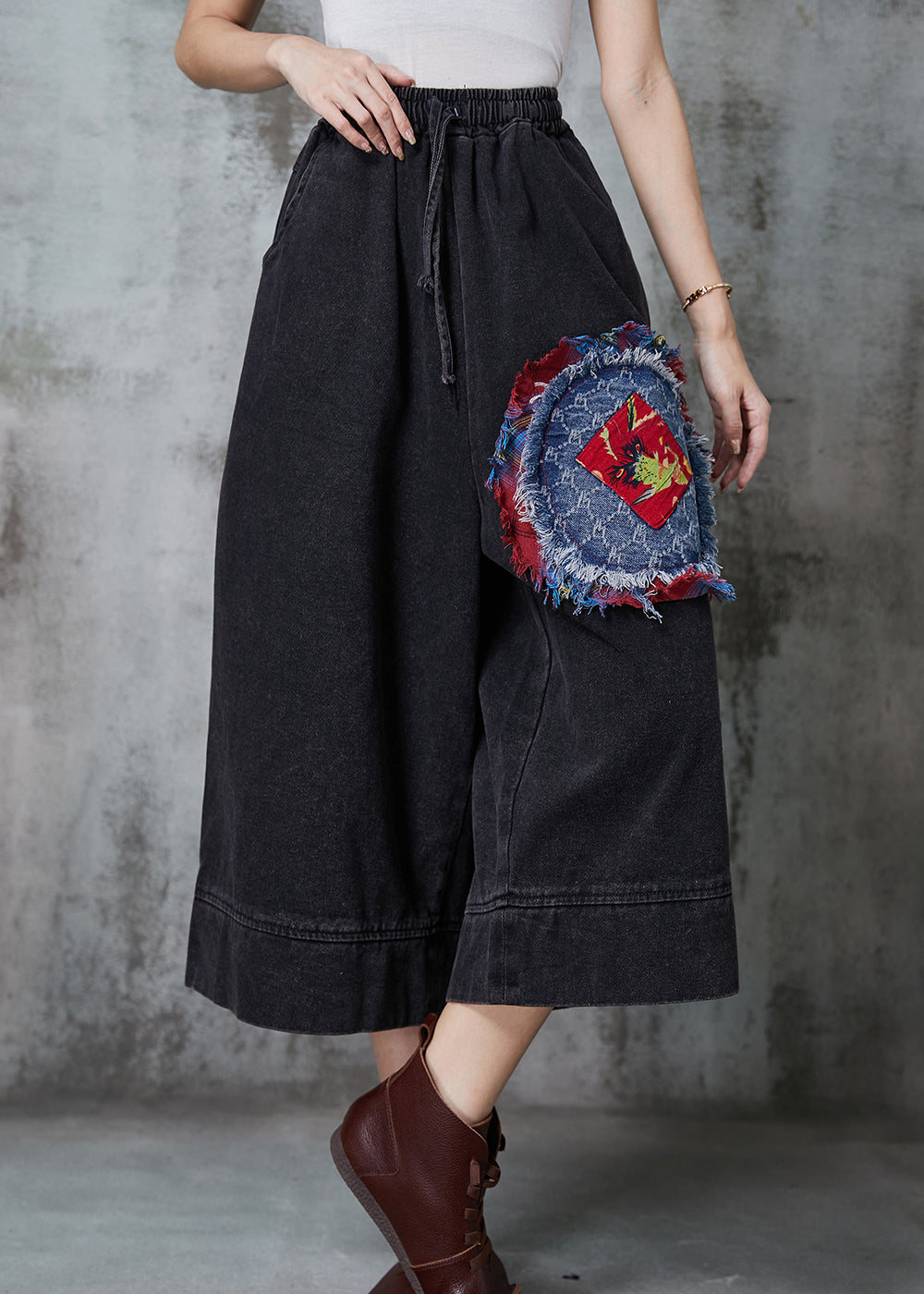 Elegantly Styled Pants for Everyday Wear