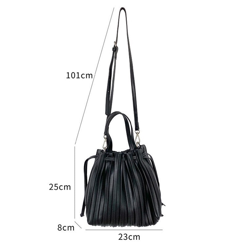 Well Tailored Bag with a Graceful Silhouette