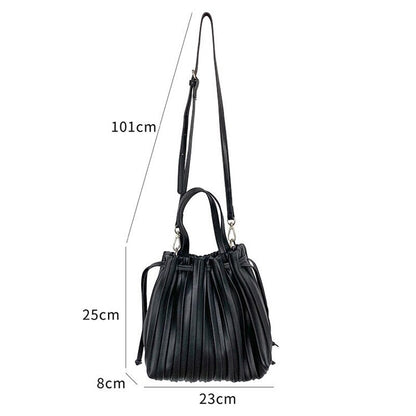 Well Tailored Bag with a Graceful Silhouette