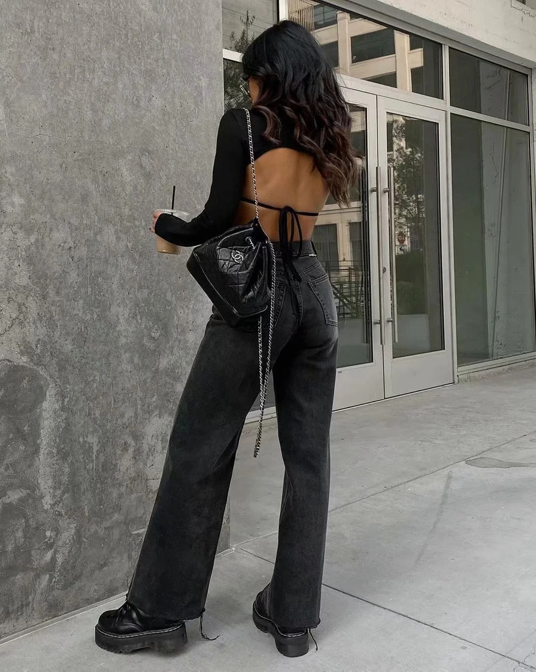Effortlessly Elegant Garment with a Timeless Design