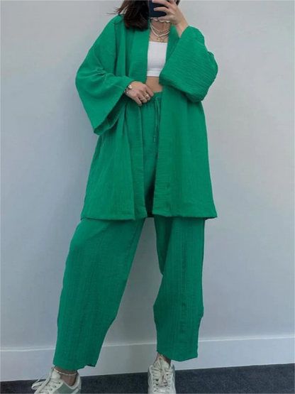 Effortlessly Elegant Garment with a Timeless Design