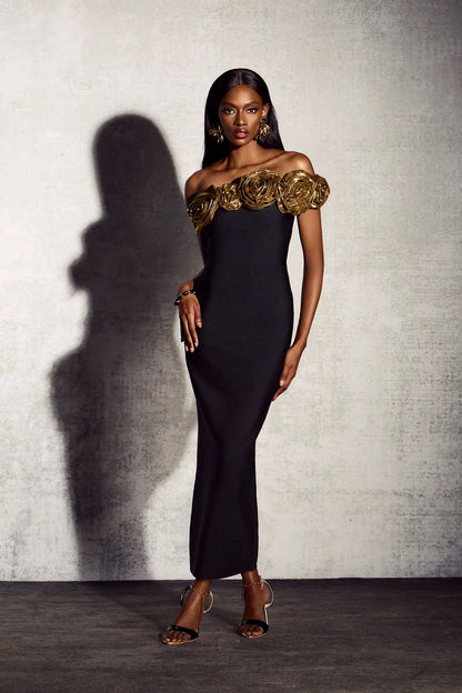 Beautifully Finished Dress in a Timeless Design