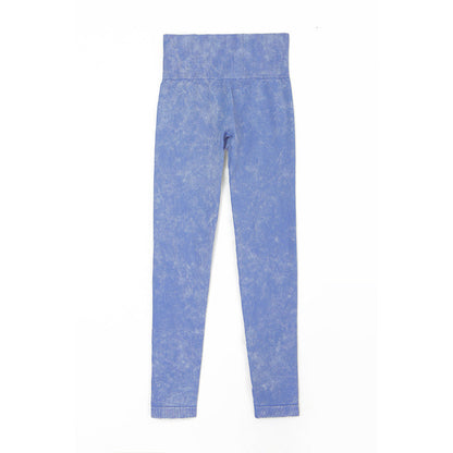 Sophisticated Garment with a Clean Classic Look