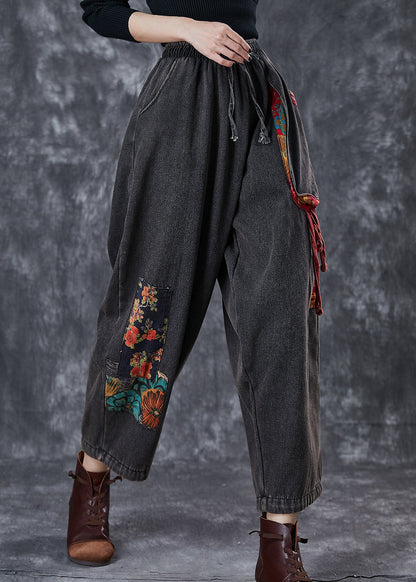 Effortlessly Elegant Pants with a Timeless Design