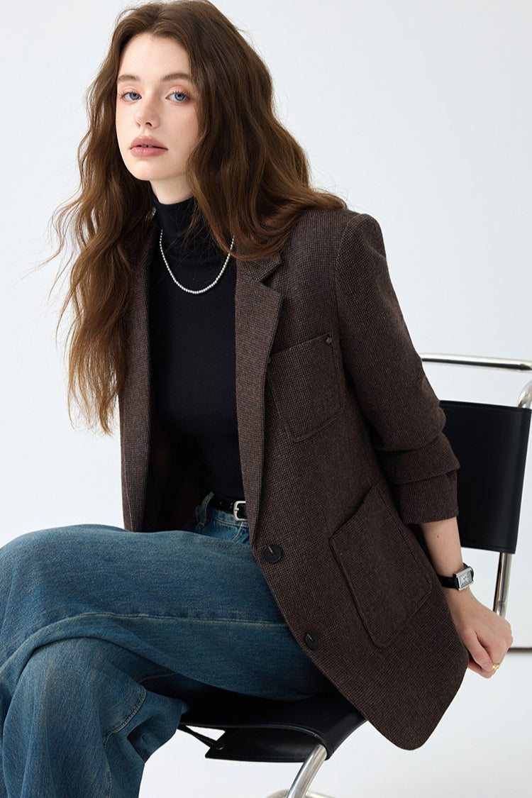 Well Tailored Garment with a Graceful Silhouette