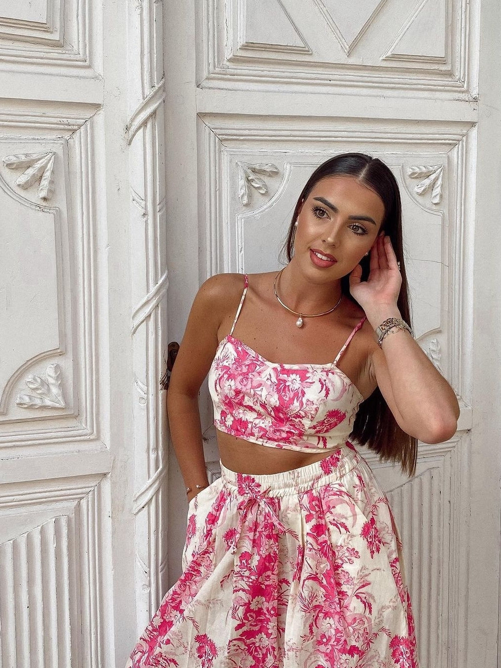 Beautifully Finished Top in a Timeless Design