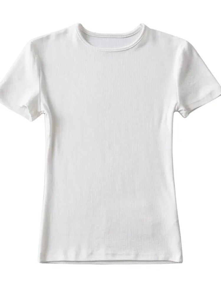 Effortlessly Elegant T-Shirt with a Timeless Design