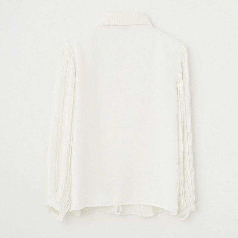 Beautifully Crafted Shirt in a Classic Style