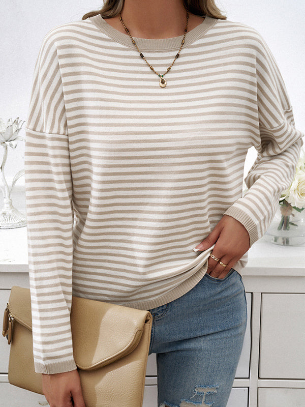 Classic Vintage Sweater with a Flattering Fit