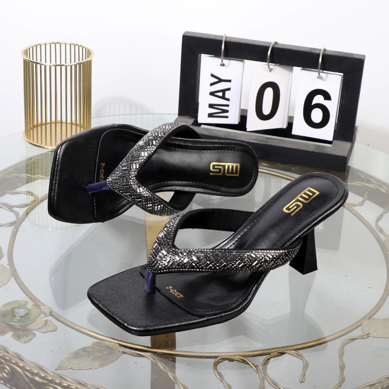 Polished Sandals with an Effortless Classic Look