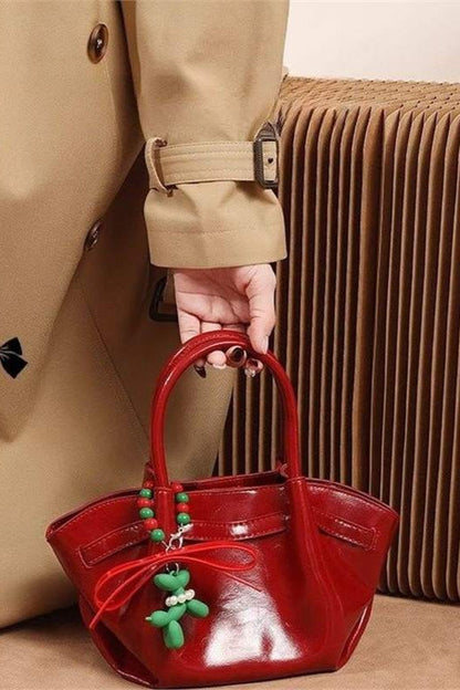 Classic Vintage Bag with a Flattering Fit