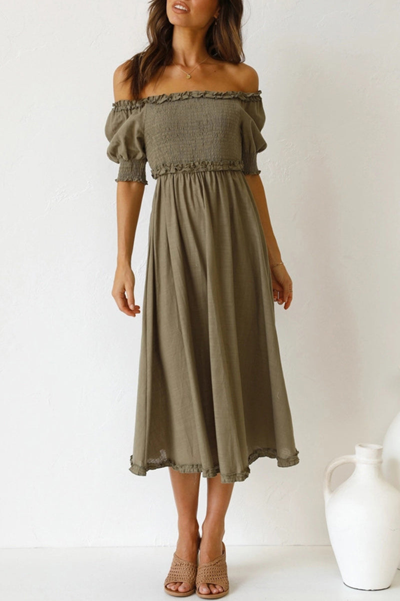 Well Tailored Dress with a Graceful Silhouette