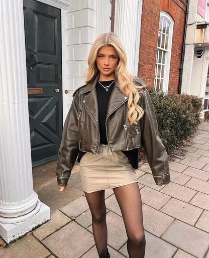 Classic Vintage Jacket with a Flattering Fit