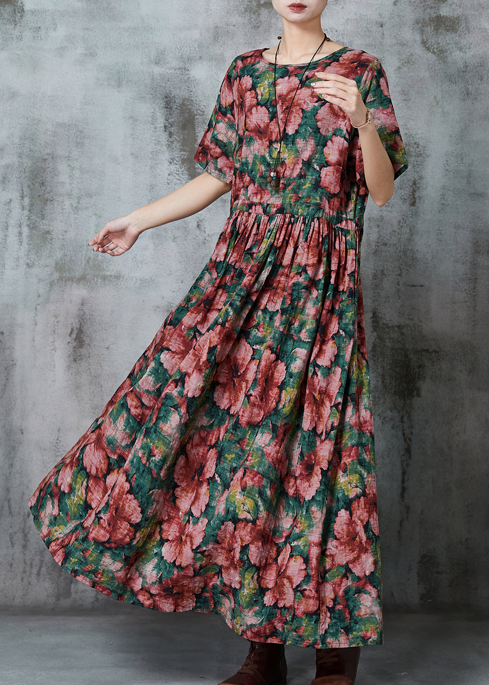 Beautifully Crafted Dress in a Classic Style