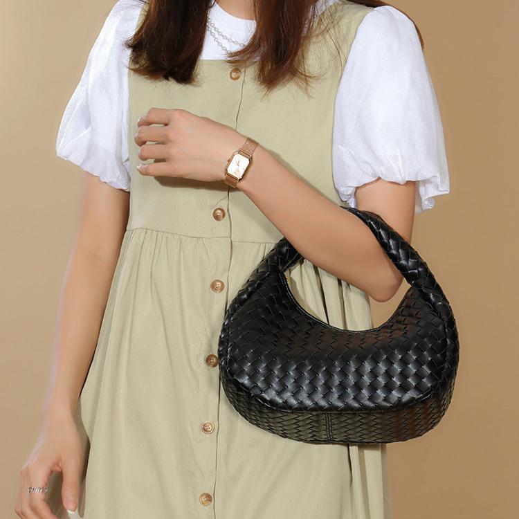 Beautifully Finished Bag in a Timeless Design
