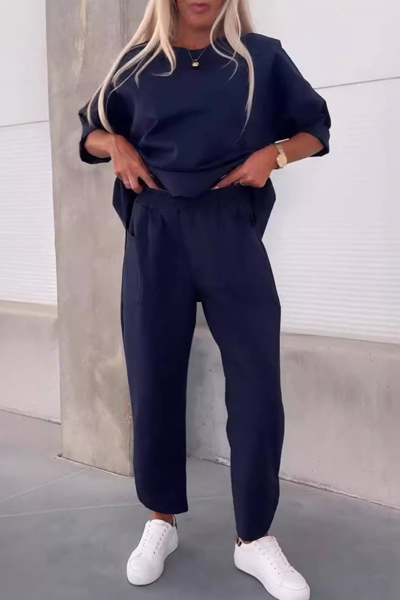 Effortlessly Elegant Garment with a Timeless Design