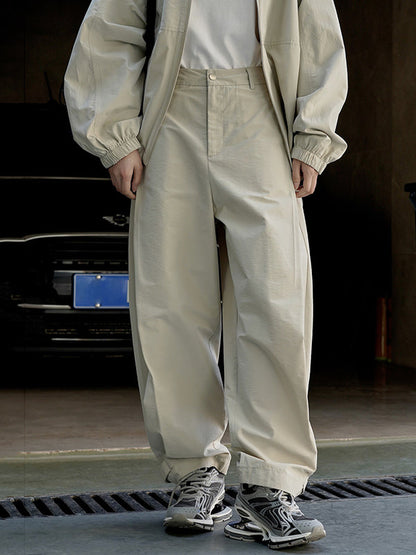 Well Tailored Pants with a Graceful Silhouette