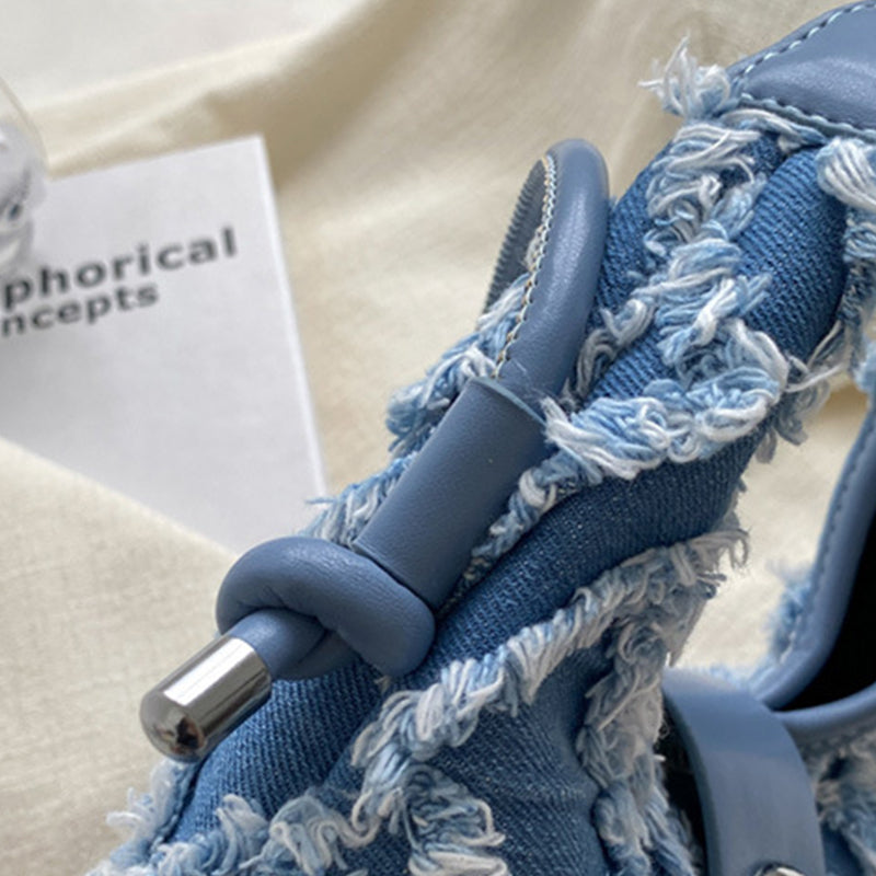 Beautifully Finished Bag in a Timeless Design