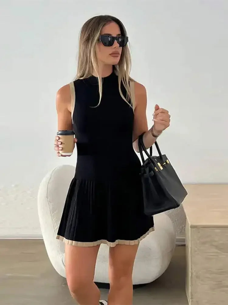 Sophisticated Dress with a Clean Classic Look