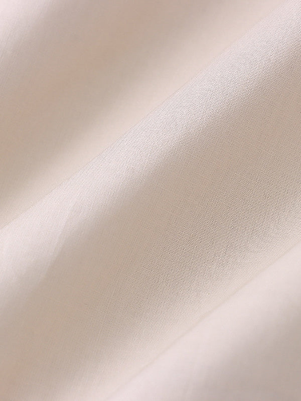 Effortlessly Elegant Garment with a Timeless Design