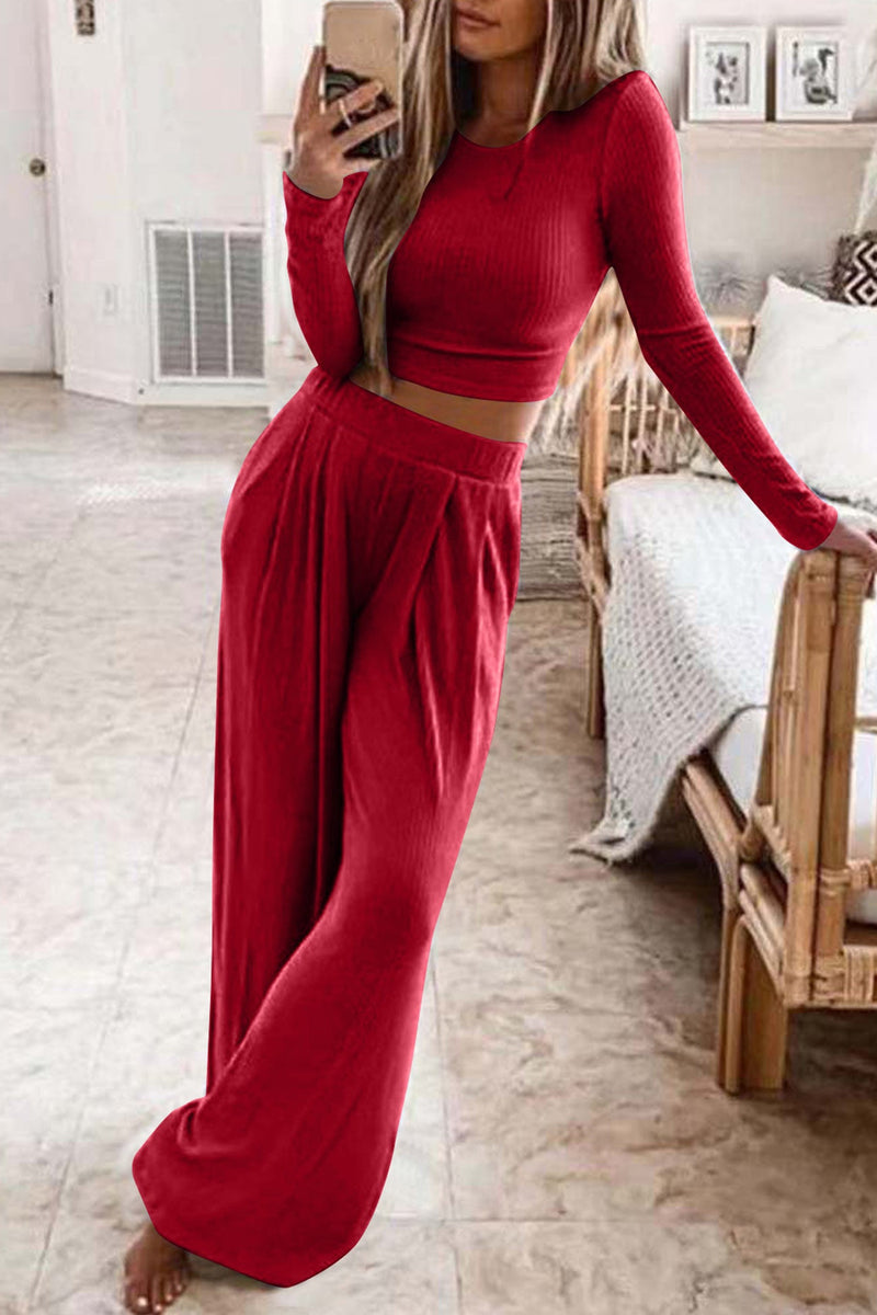 Well Tailored Pants with a Graceful Silhouette