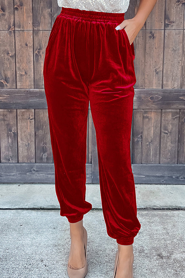 Elegantly Styled Pants for Everyday Wear