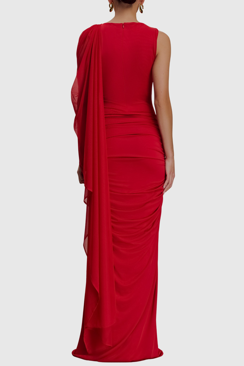 Well Tailored Dress with a Graceful Silhouette