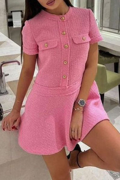 Classic Vintage Dress with a Flattering Fit
