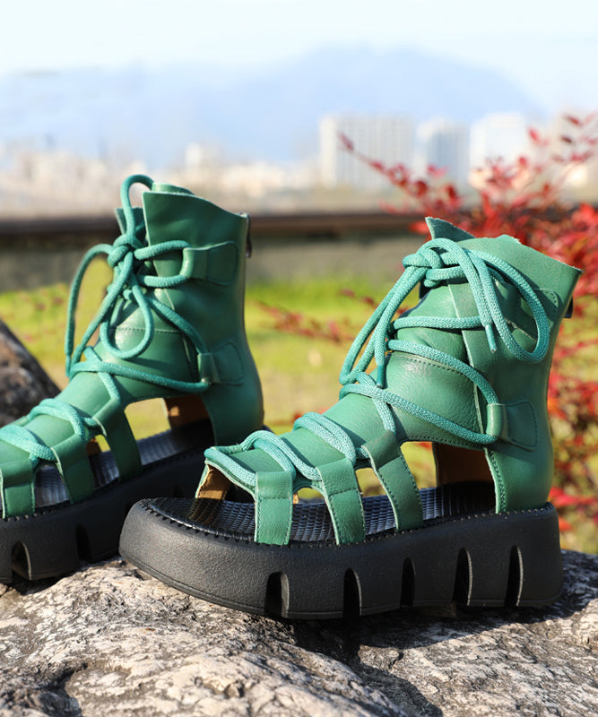 Effortlessly Elegant Sandals with a Timeless Design