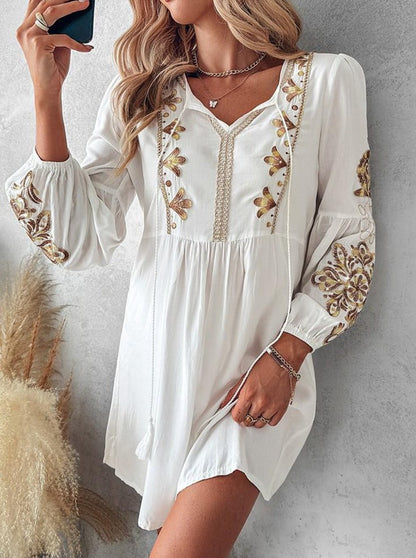Well Tailored Dress with a Graceful Silhouette