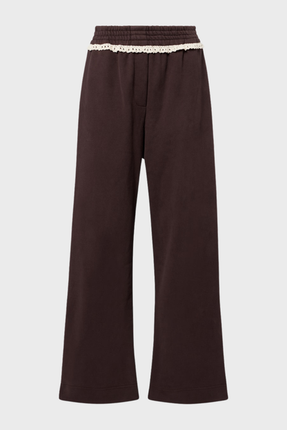 Beautifully Finished Pants in a Timeless Design