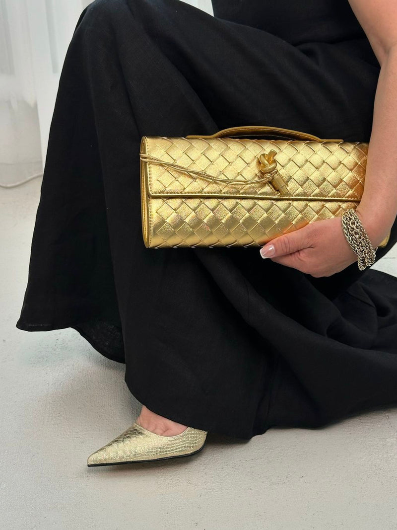 Elegantly Styled Bag for Everyday Wear
