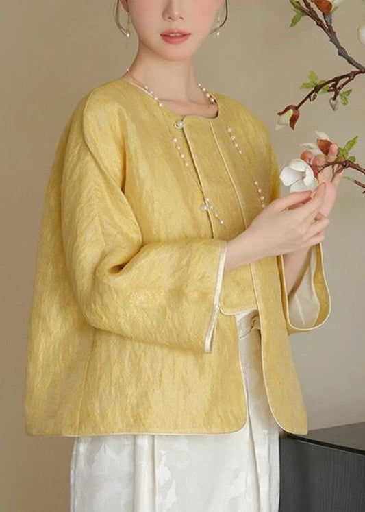 Elegantly Styled Coat for Everyday Wear