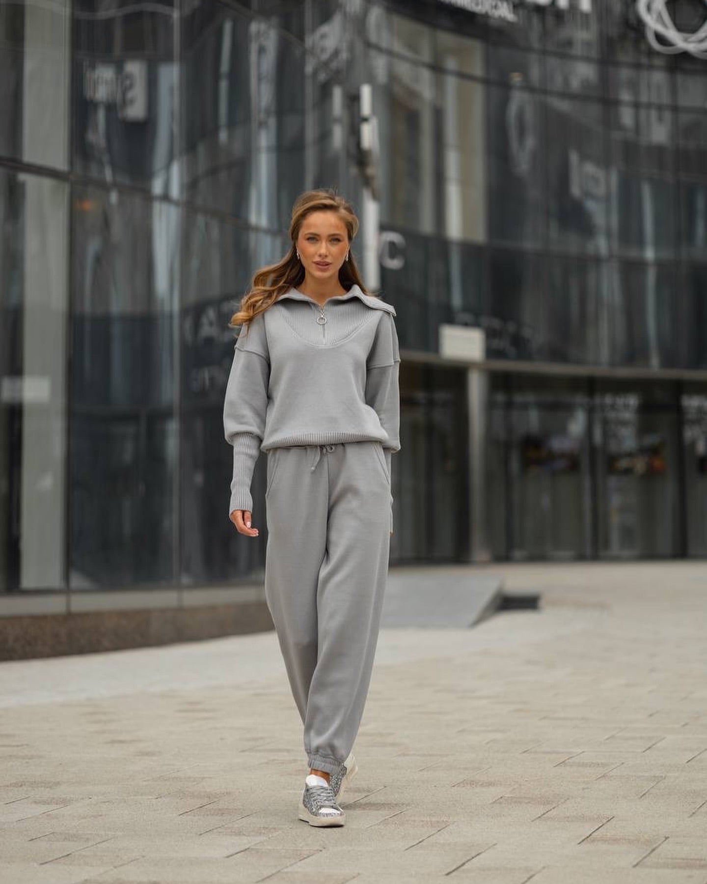 Effortlessly Elegant Garment with a Timeless Design