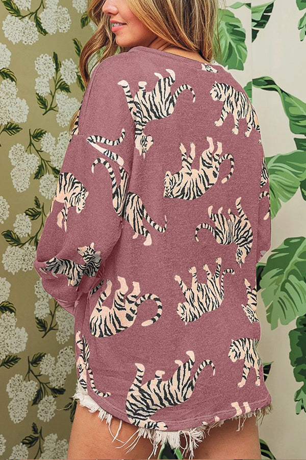 Elegantly Styled Pullover for Everyday Wear