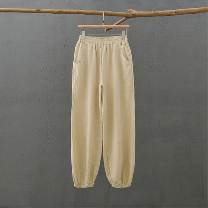 Classic Vintage Pants with a Flattering Fit